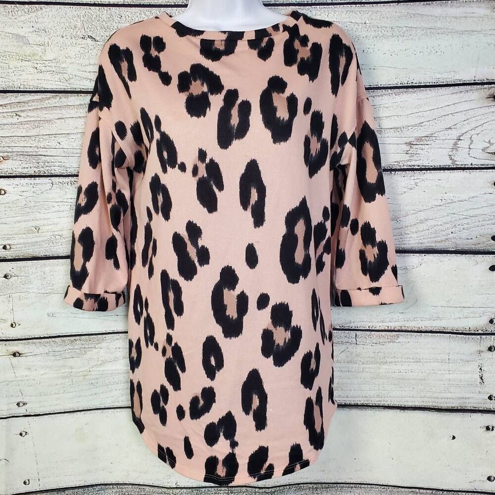 F&F Casual Collection Women’s Pink Leopard Print 3/4 Sleeve Top Size US 2